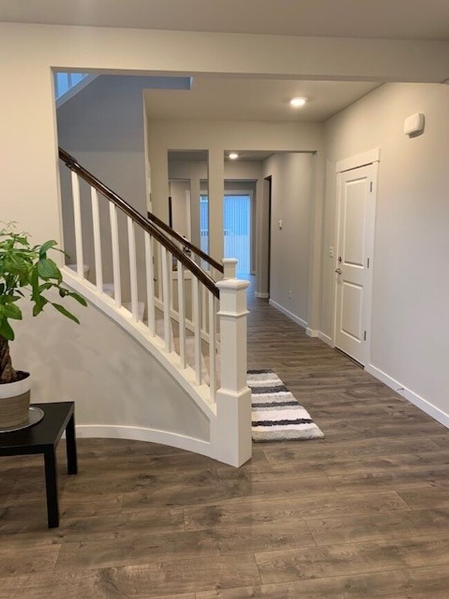 Foto del edificio - 5 Bed 3 Bath Home in Lake Stevens SD -  Av...