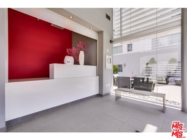 Foto del edificio - 1700 Sawtelle Blvd