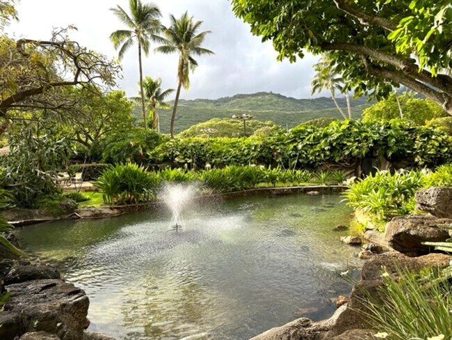 Foto del edificio - Partly Furnished 2 Bedroom, 2 Bathroom, 2 Parking (Mauna Luan Hawaii Kai)