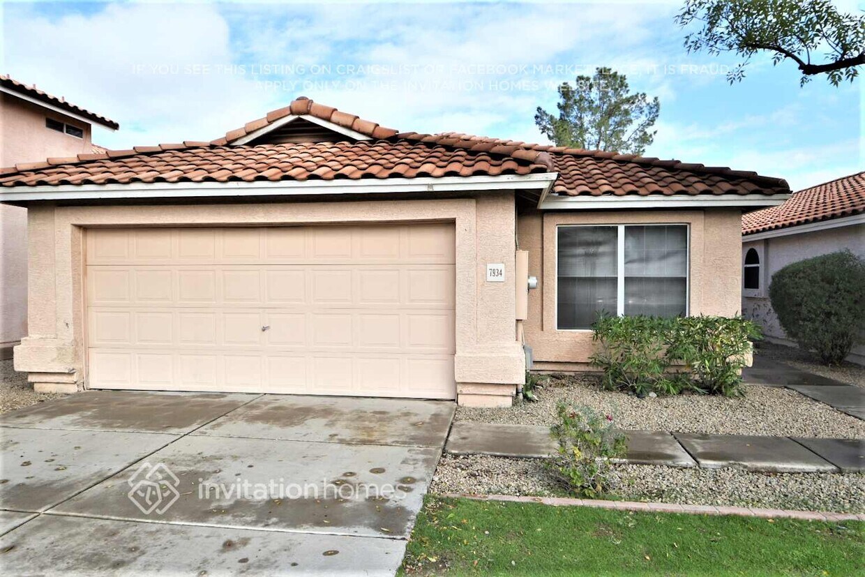 Foto principal - 7934 W Laurel Ln