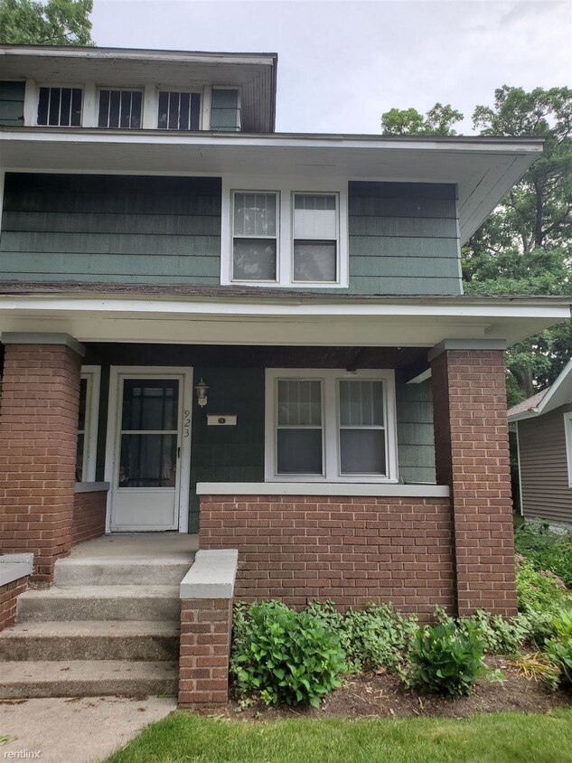 2 br, 1 bath - 923 W Mishawaka Ave - 2 br, 1 bath  - 923 W Mishawaka Ave