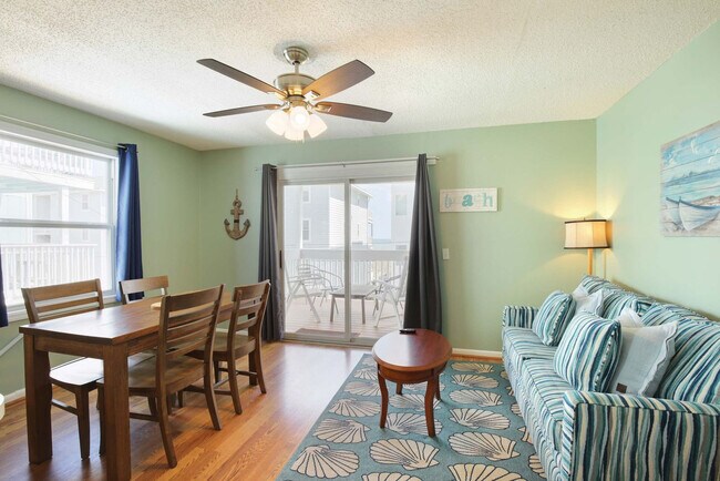 Foto del edificio - 608 Carolina Beach Ave S