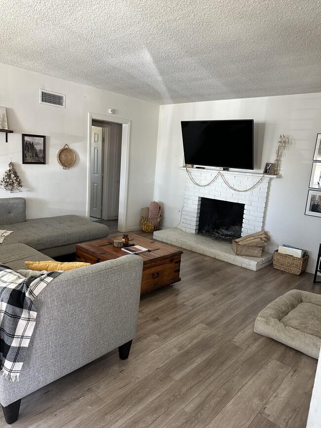 Foto del edificio - 416 Lightcap St