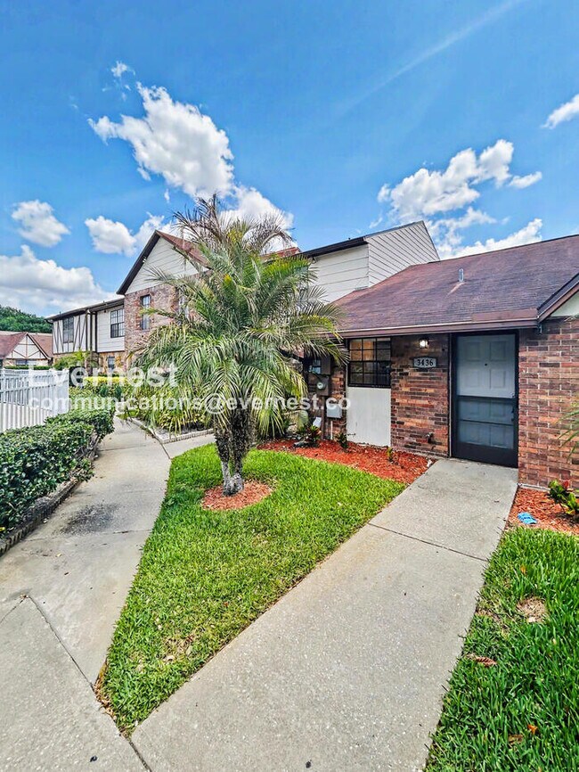 Foto del edificio - 3436 Sunrise Villas Ct N