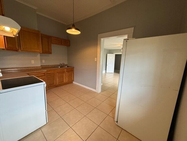 Foto del edificio - Pensacola - Downtown - 1 bedroom, 1 bathroom - partial utilities included