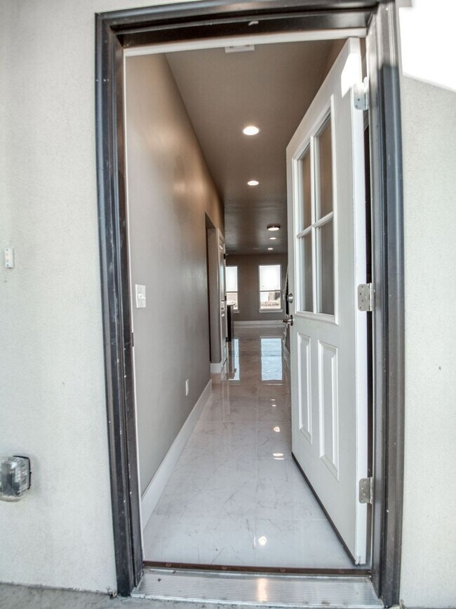Foto del edificio - Welcome Home to Comfort, Style, and Conven...
