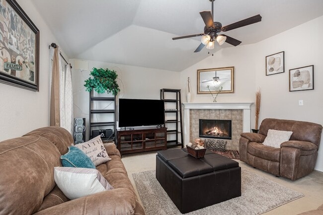 Building Photo - 1232 Morning Dove Dr