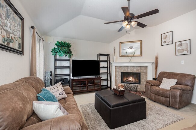 Foto del edificio - 1232 Morning Dove Dr