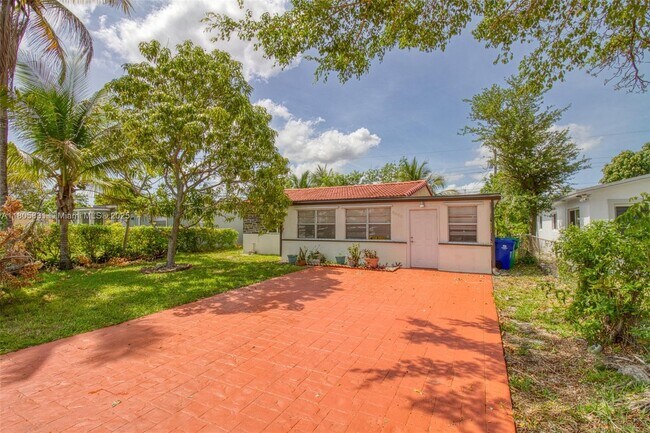 Foto del edificio - 6240 SW 22nd Ct
