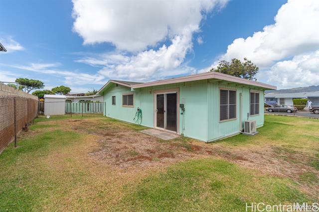 Building Photo - 353 Kekupua St