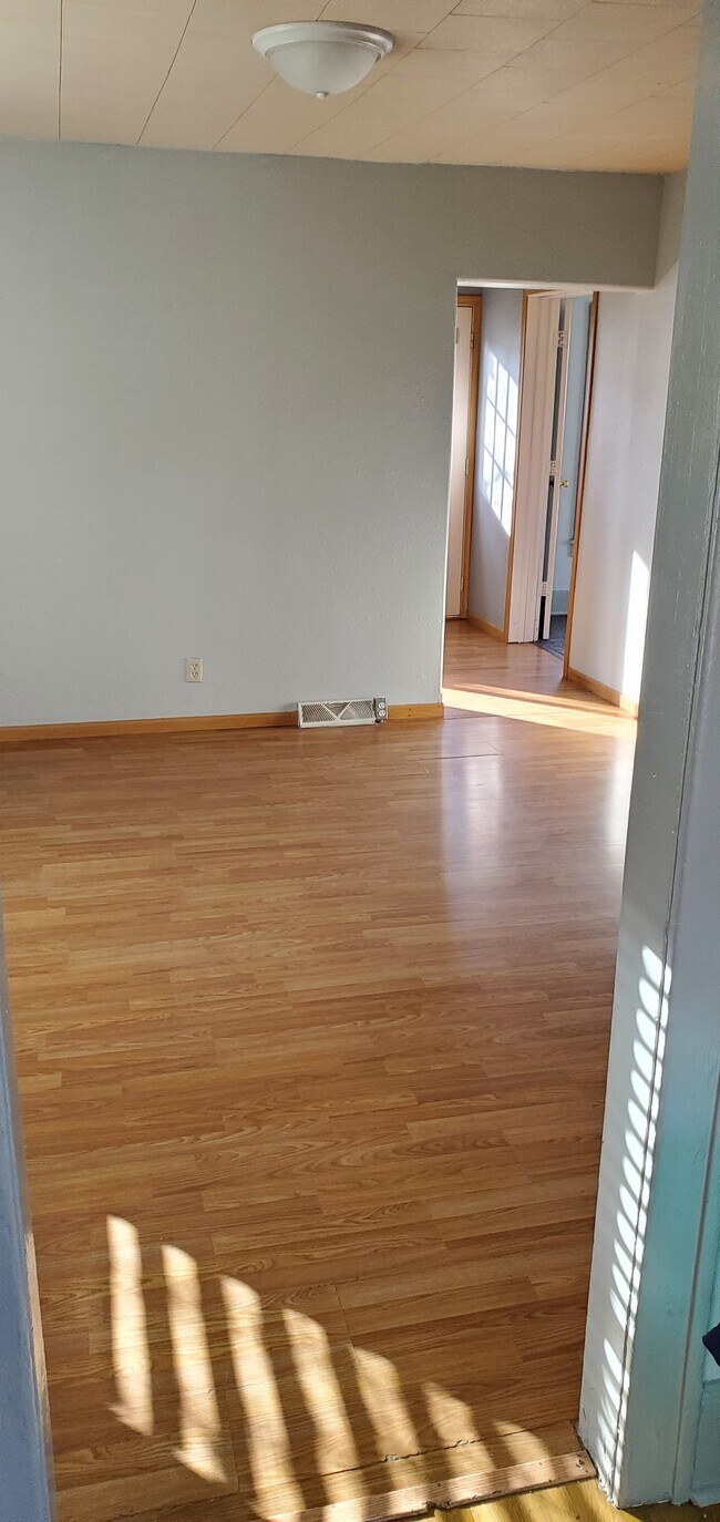 600 S Langdon St, Mitchell, SD 57301 House Rental in Mitchell, SD