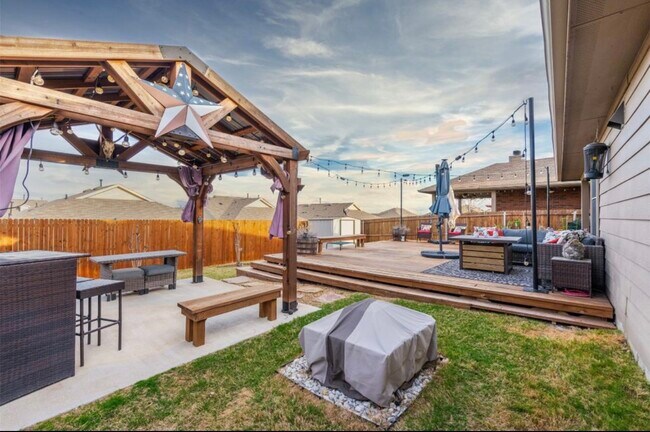 Building Photo - 14348 Artisan Dr