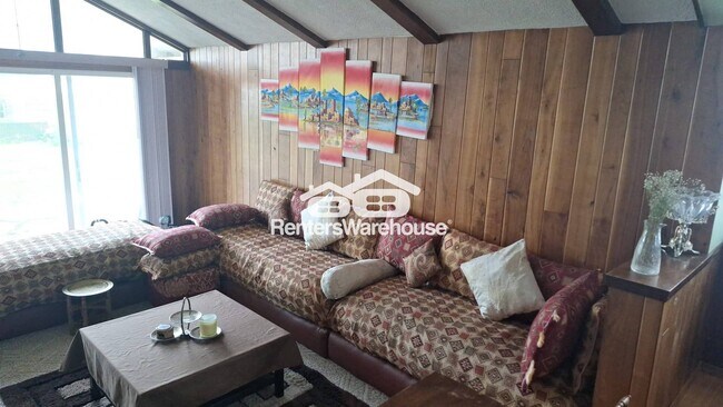 Foto del edificio - 2031 Magoffin Ave