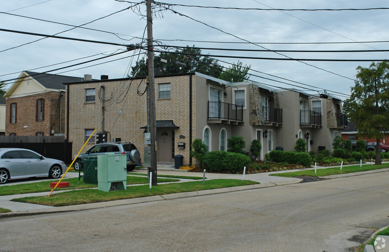 Primary Photo - 4800 Rye St
