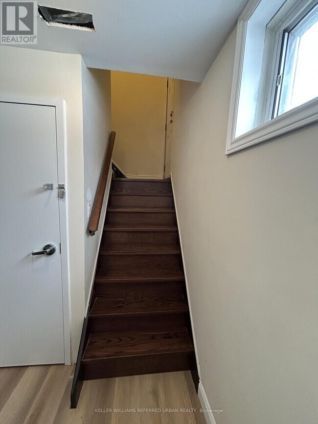 Photo du bâtiment - 8114 Torbram Rd