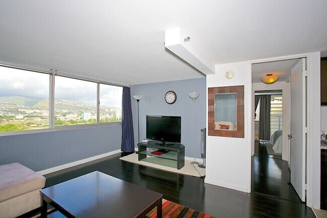 Photo - Fully Furnished 1-Bed 1-Bath Mountain Views @ Island Colony Apartment