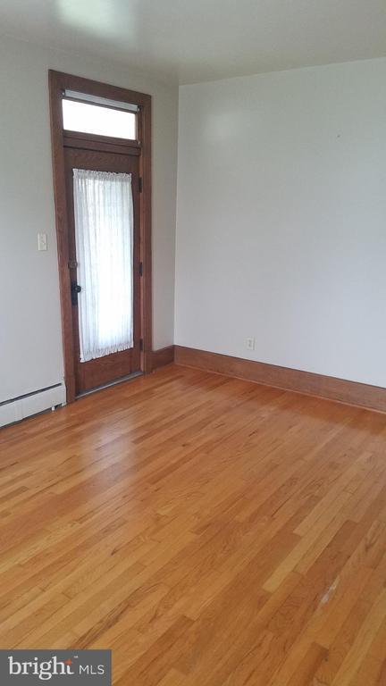 Building Photo - 383 N Washington St