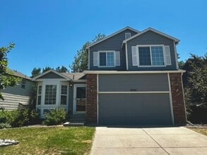 Building Photo - 9394 Cove Creek Dr