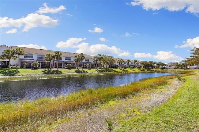 Foto del edificio - 839 Hampton Cir