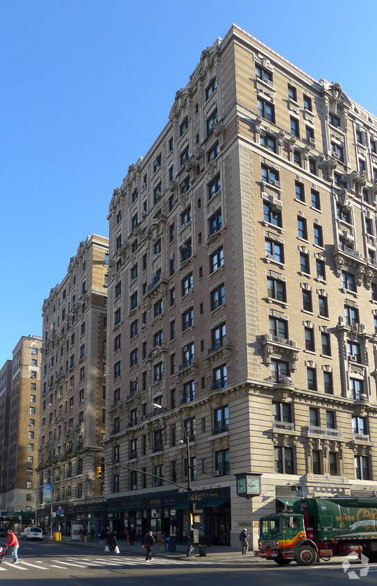 175 W 72nd St - Van Dyck Apartments