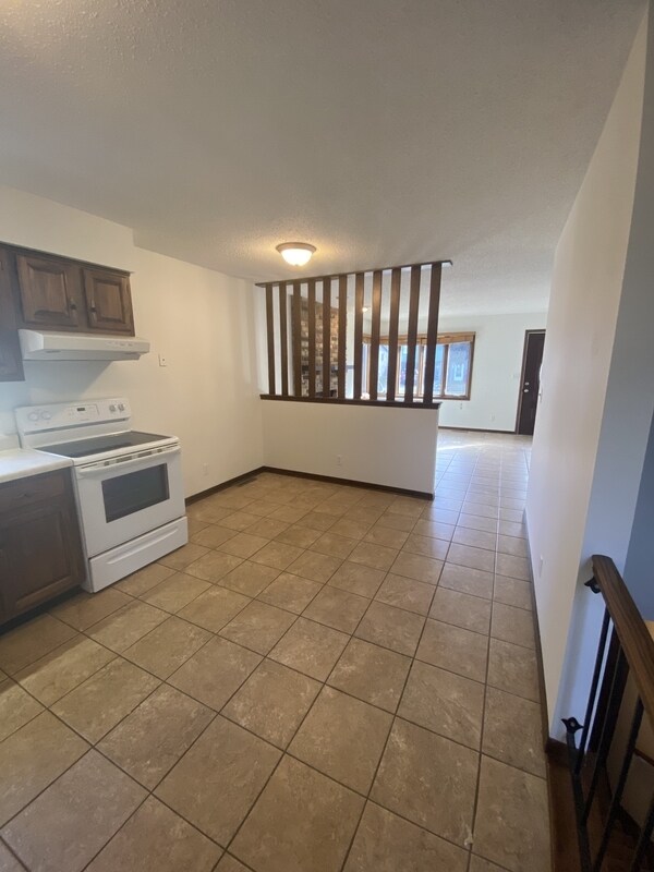 Foto del edificio - 319 Opal Cir