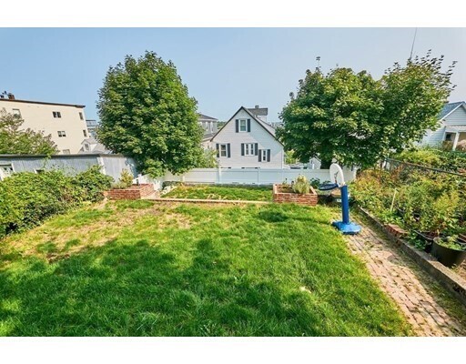 Primary Photo - 27 Beachview Rd