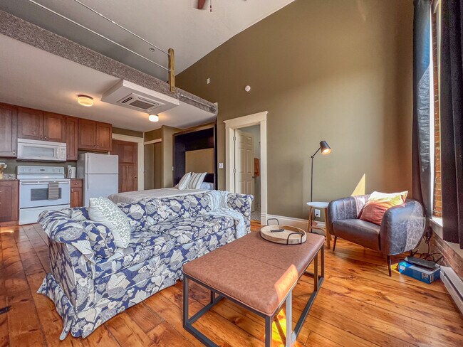 Foto del edificio - 1175 Iowa St