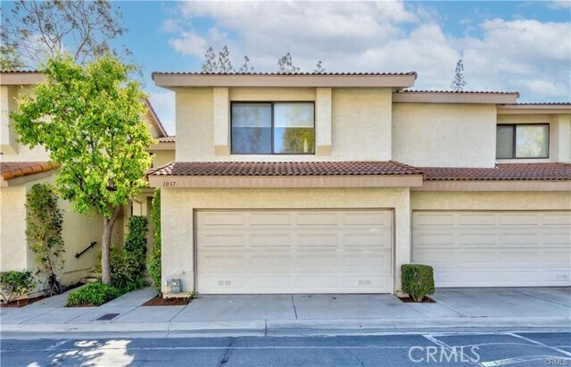 Primary Photo - 1037 Whitewater Dr