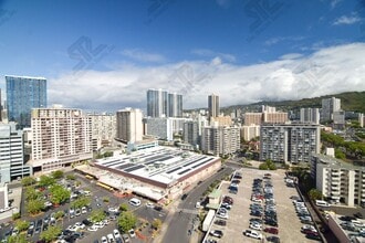 Building Photo - 1655 Makaloa St
