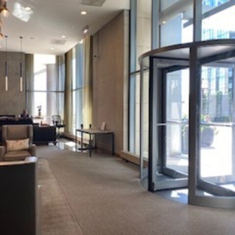 Foto del edificio - 450 E Waterside Dr