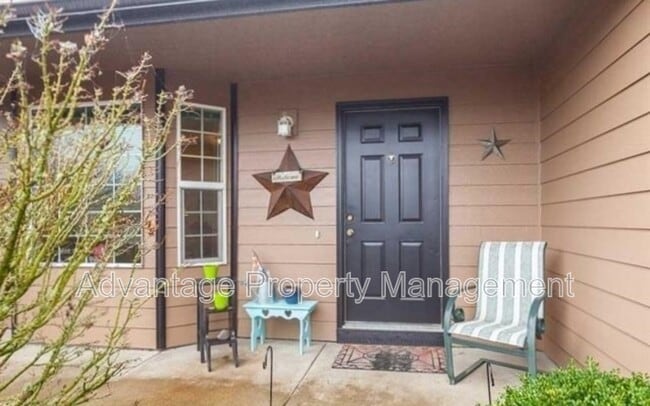 Foto del edificio - 3122 30th Ave SE