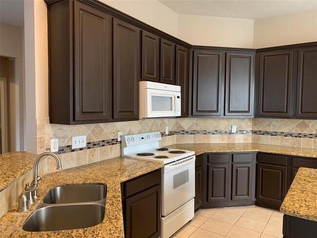 Building Photo - 1719 Charlton Oaks Ct