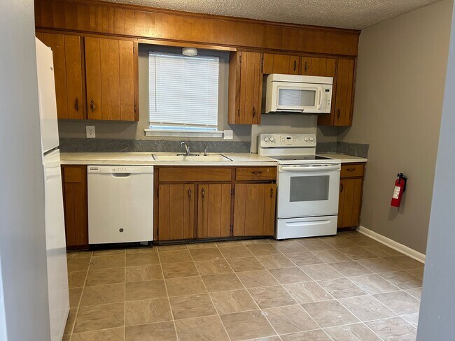 Foto del edificio - 4805 Hickory Ave