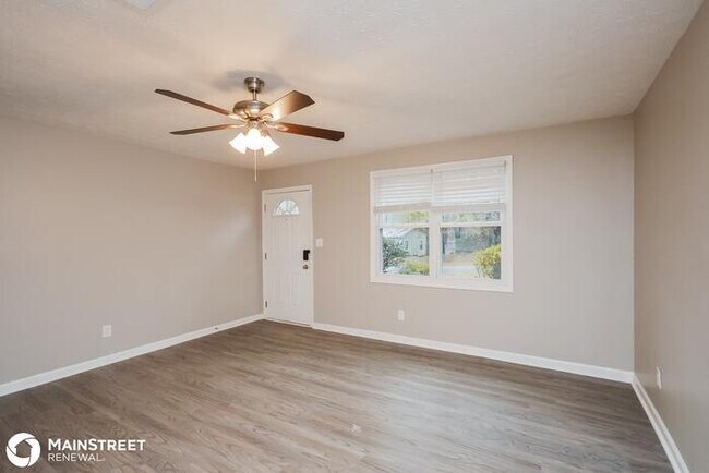 Foto del edificio - 5375 Rocky Pine Dr, Lithonia, GA 30038