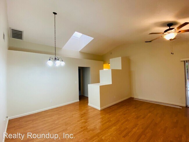 Foto del edificio - 3 br, 2 bath House - 8605 Willow Vista Ct