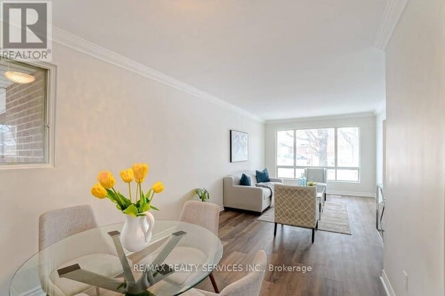 Building Photo - 70 Montjoy Crescent