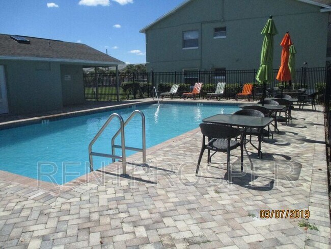 Foto del edificio - 4314 Pershing Pointe Pl