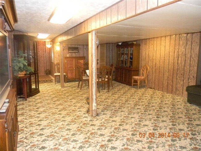 Foto del edificio - 100 Farm Ln