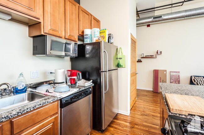 Foto del edificio - 1 bedroom in Chicago IL 60612