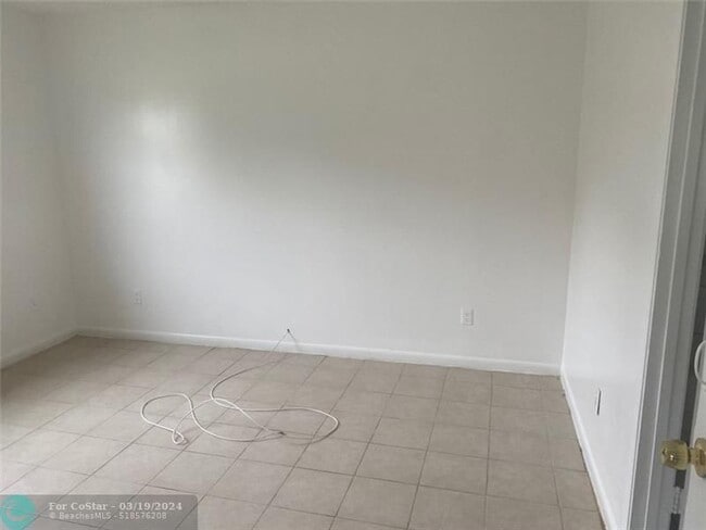 Building Photo - 6503 Palomar Pkwy