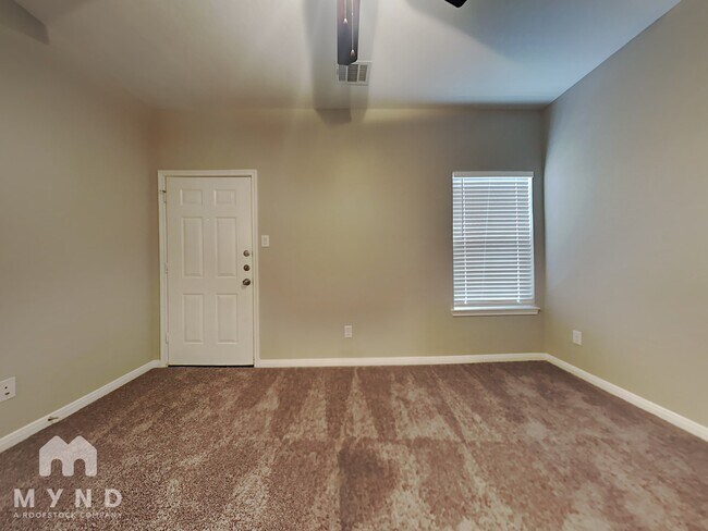 Foto del edificio - 16538 Eastchase St