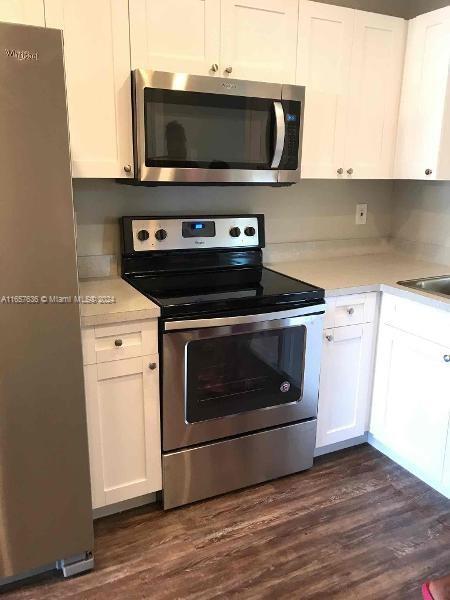 Foto del edificio - 129 NW 10th Ct