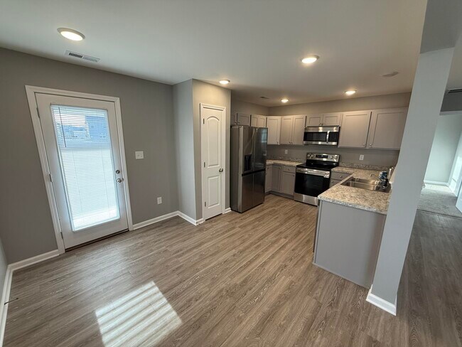 Foto del edificio - 8057 Driftwood Lp