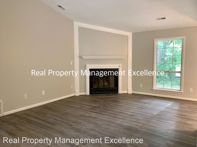 Building Photo - 3 br, 2 bath House - 103 Walden Ct