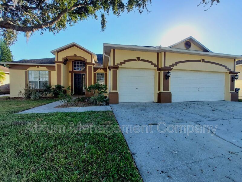 Foto principal - 123 Golf Course Pkwy