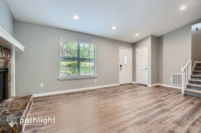 Building Photo - 2356 Chestnut Log Drive