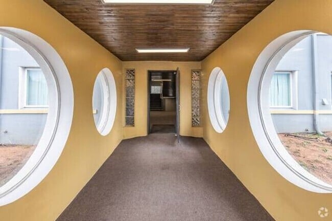 Interior Photo - Peak 1535