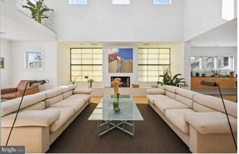 Building Photo - 4527 Q Pl NW