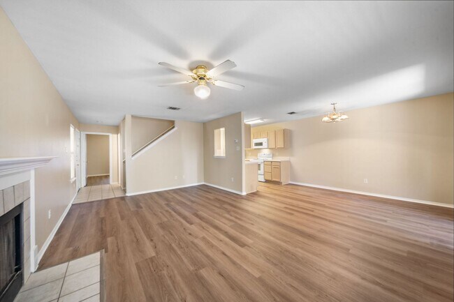 Foto del edificio - 3 Bedroom/2.5 Bath The Village At Rustic Park