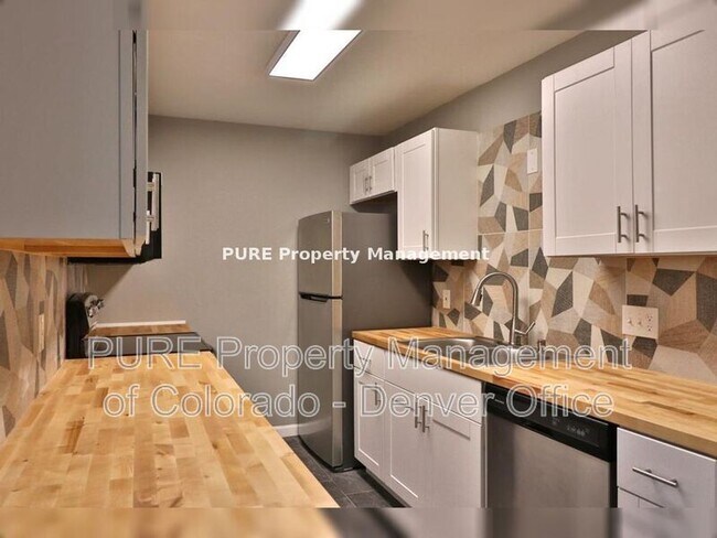 Foto del edificio - 16359 W 10th Ave